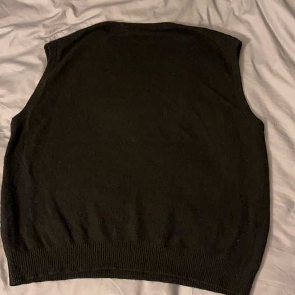 Cashmere sweater vest V neck - Picture 4 of 10